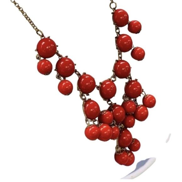 Vintage Simple Addiction Cherry Bright Red Beaded Gold Tone Statement Necklace - Picture 2 of 9
